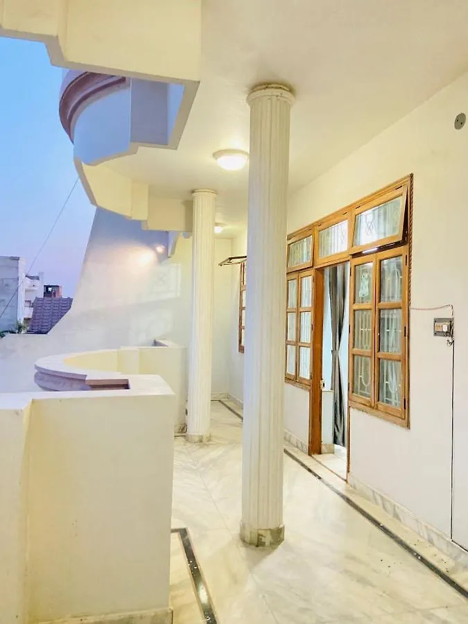 ***  Shree Shyam Kunj Aparthotel Βαρανάσι Ινδία
