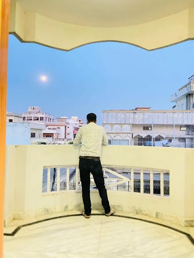 Shree Shyam Kunj Aparthotel Βαρανάσι 3*,  Ινδία