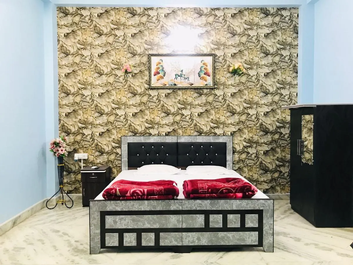 Shree Shyam Kunj Aparthotel Βαρανάσι 3*,