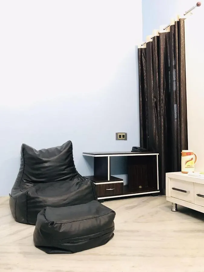Shree Shyam Kunj Aparthotel Varanasi 3*,  India