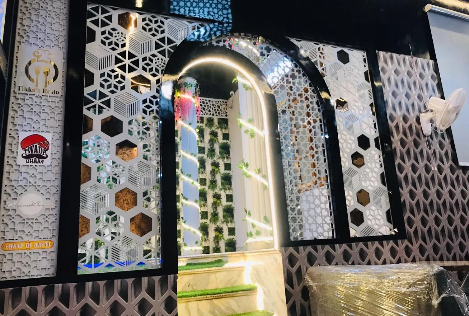 Shree Shyam Kunj Aparthotel Varanasi India